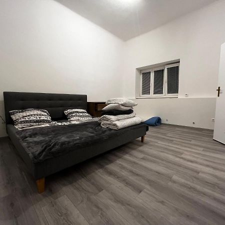 Mlynsky Ostrov Apartment 2 Zdice Luaran gambar
